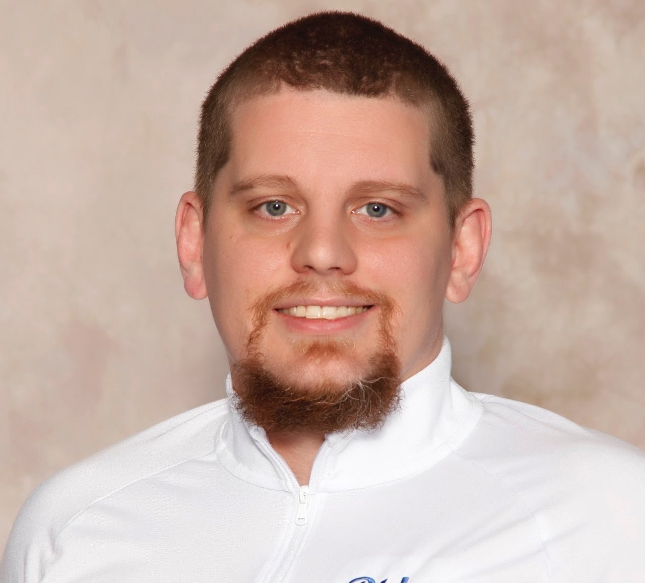 Coach Tre Horton coaching